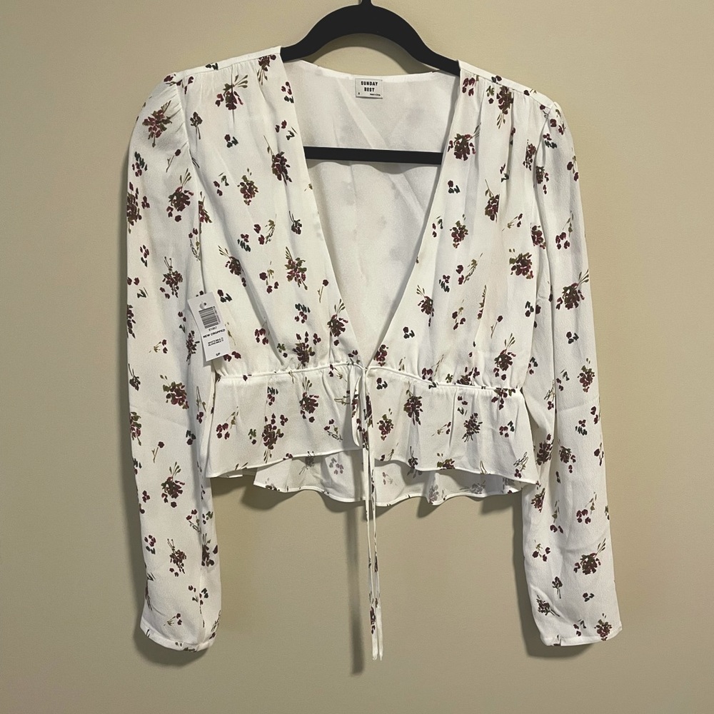 ARITZIA Sunday Best - tie Blouse- Size Small